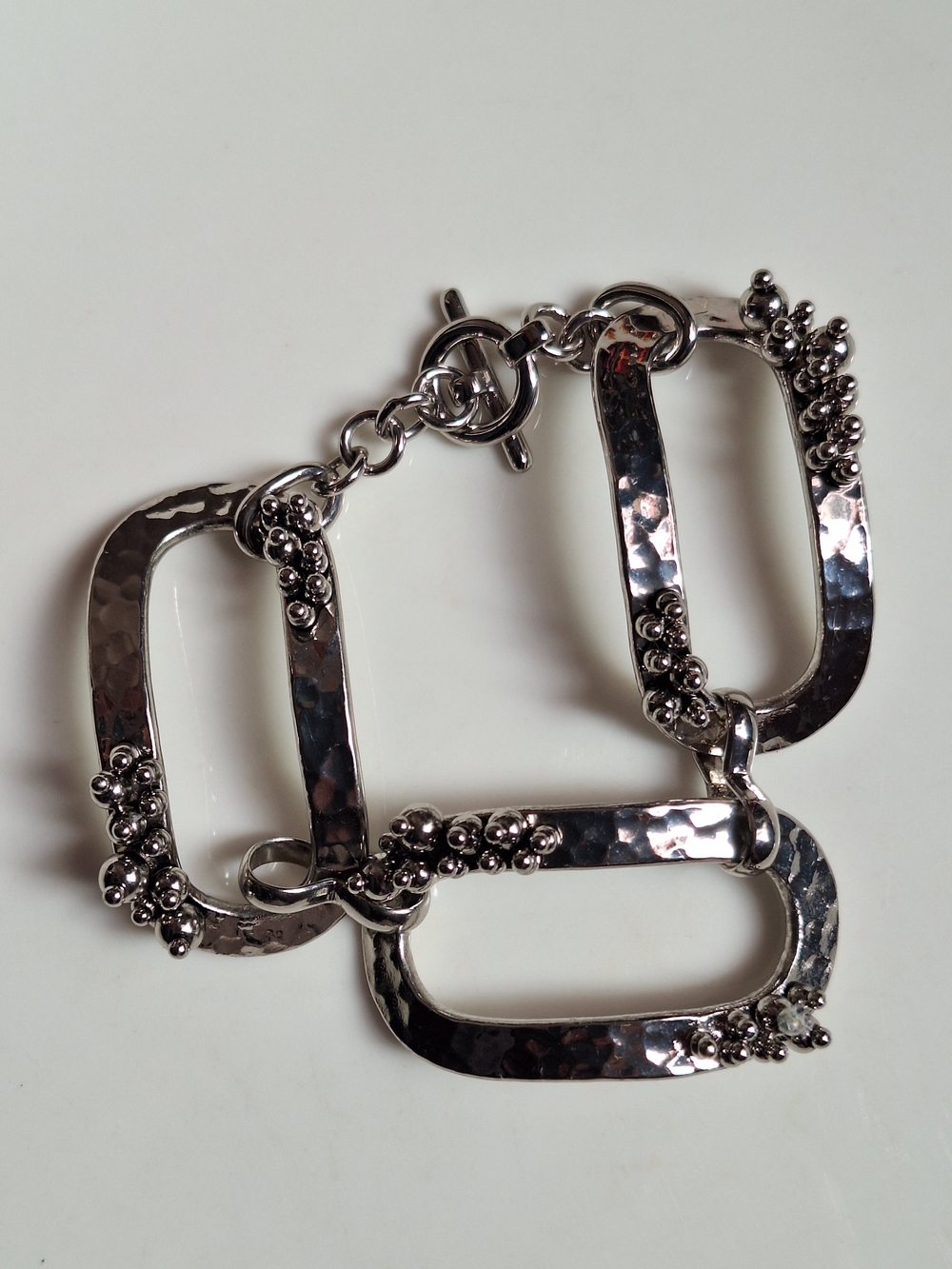 Hammered Link Bracelet with Delicate Decoration in Silver Tone Women's
